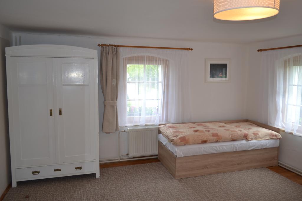 Pension Pod Morskym Okem Karlovice  Buitenkant foto