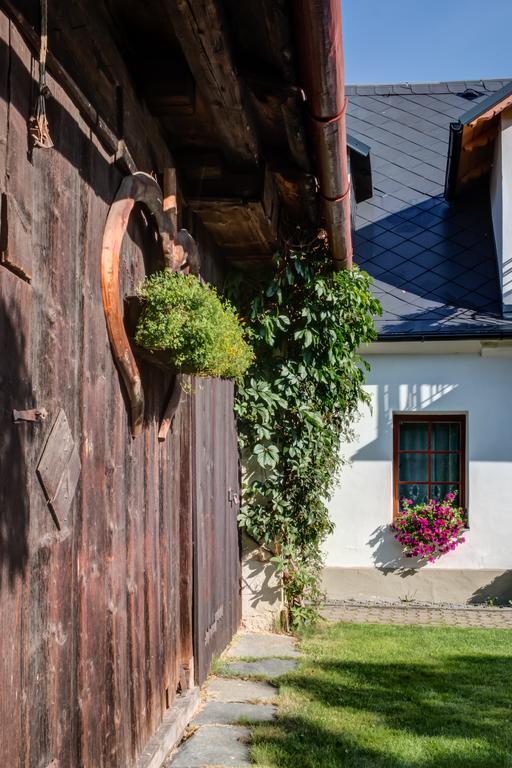 Pension Pod Morskym Okem Karlovice  Buitenkant foto