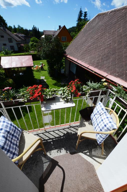 Pension Pod Morskym Okem Karlovice  Buitenkant foto